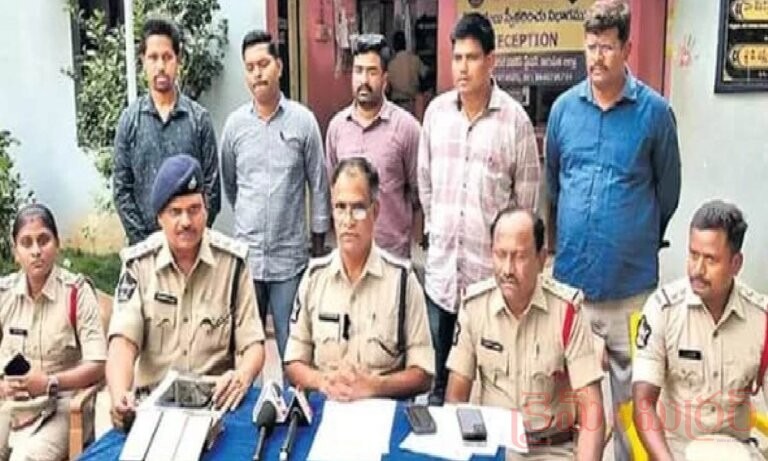 స్నాక్స్ కోసం బైక్ ఇవ్వలేదని దారుణం.. మద్యం మత్తులో వ్యక్తిని బీర్ సీసాలతో కొట్టి హత్య