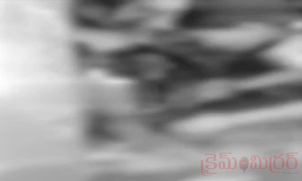 మొబైల్ ఫోన్ పేలి బాలుడు మృతి.. ఆసిఫాబాద్‌లో విషాదం