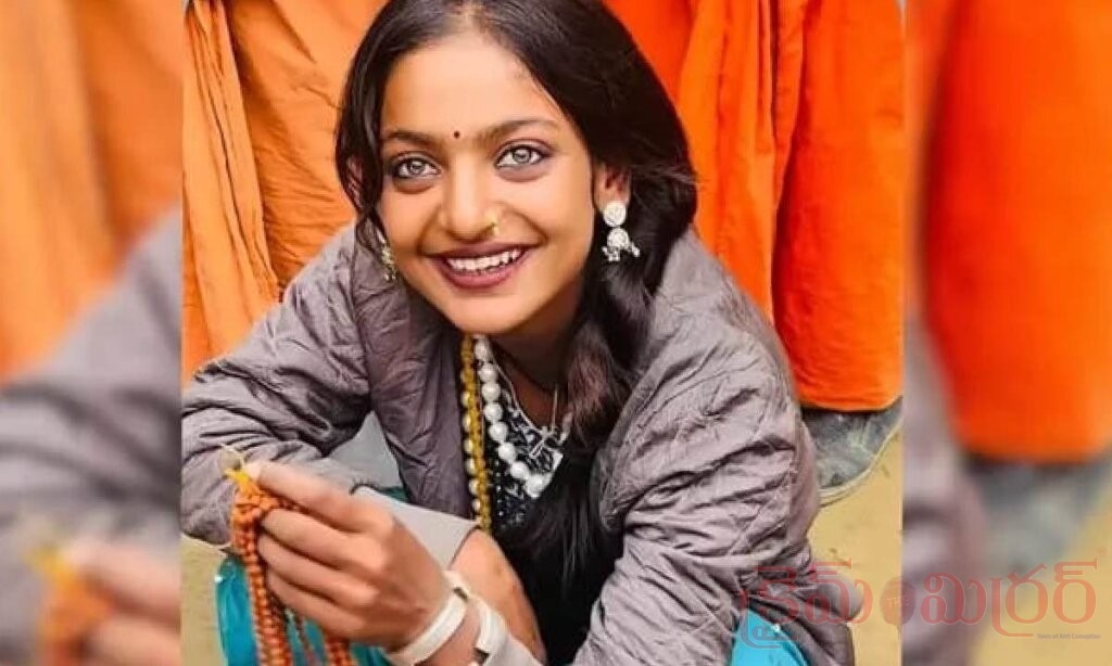 “నాకు ప్రాణహానీ ఉంది”- పోలీసులను ఆశ్రయించిన కుంభమేళా ఫేమ్ మోనాలిసా