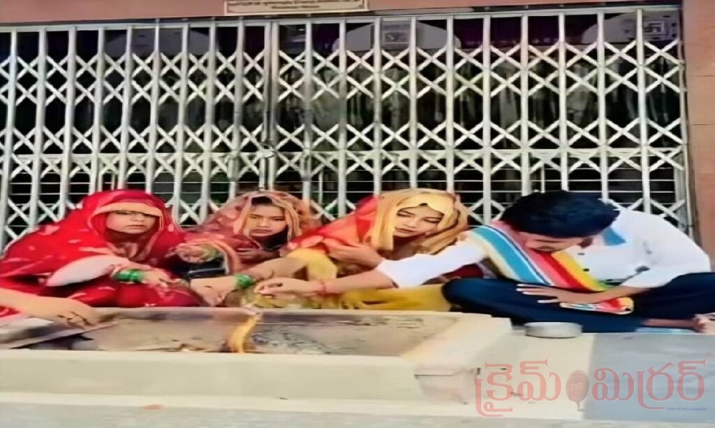 ఒకే వరుడికి ముగ్గురు అక్కాచెల్లెళ్లతో పెళ్లి… అమ్రోహాలో వైరల్ అయిన విభిన్న వివాహ వేడుక