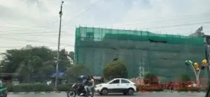 ప్రభుత్వ భూమిలో అక్రమంగా భారీ కమర్షియల్ నిర్మాణం