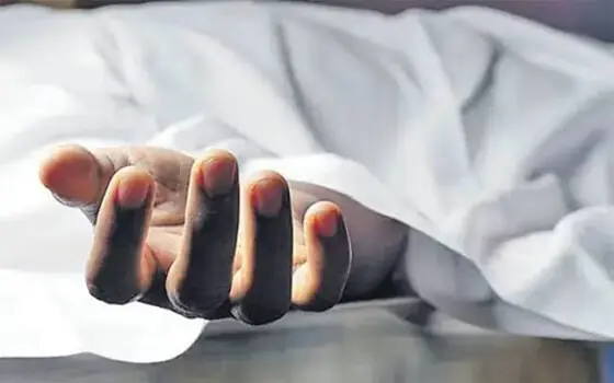 హైద‌రాబాద్‌లో విషాద ఘ‌ట‌న‌...! క‌న్న తండ్రి దాడి...చికిత్స పొందుతూ బాలుడి మృతి...