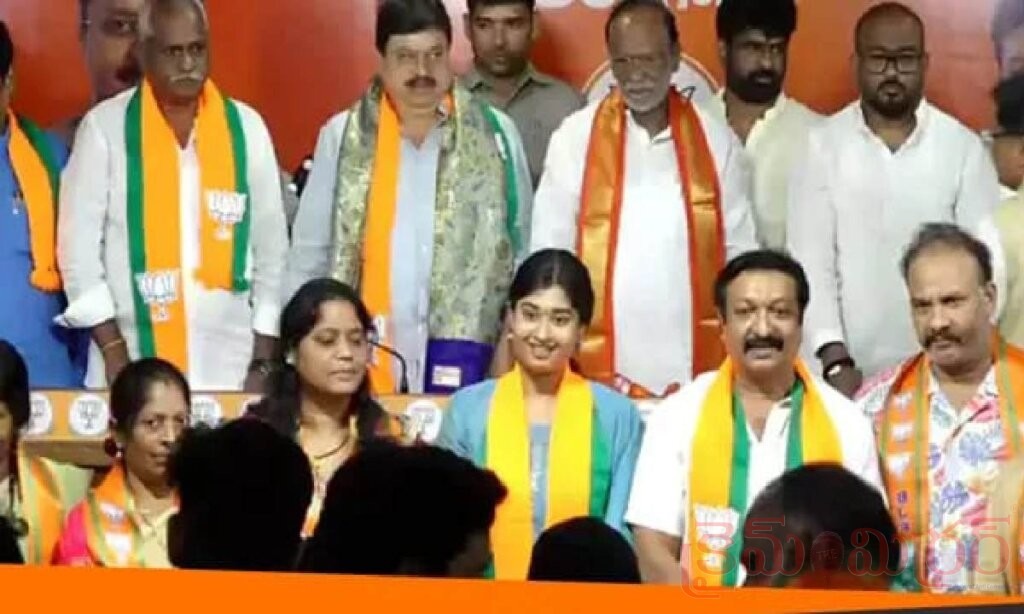 శ్రష్టి వర్మ రాజకీయ అరంగేట్రం.. బీజేపీలో చేరిన ప్రముఖ కొరియోగ్రాఫర్