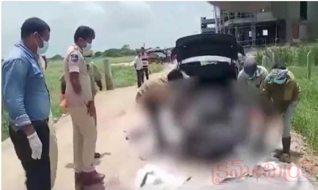 ఎల్కతుర్తి కారు హత్య కేసులో బిగ్ ట్విస్ట్.. తండ్రి ఆదేశాలతోనే కూతురిని చంపిన ప్రియుడు!