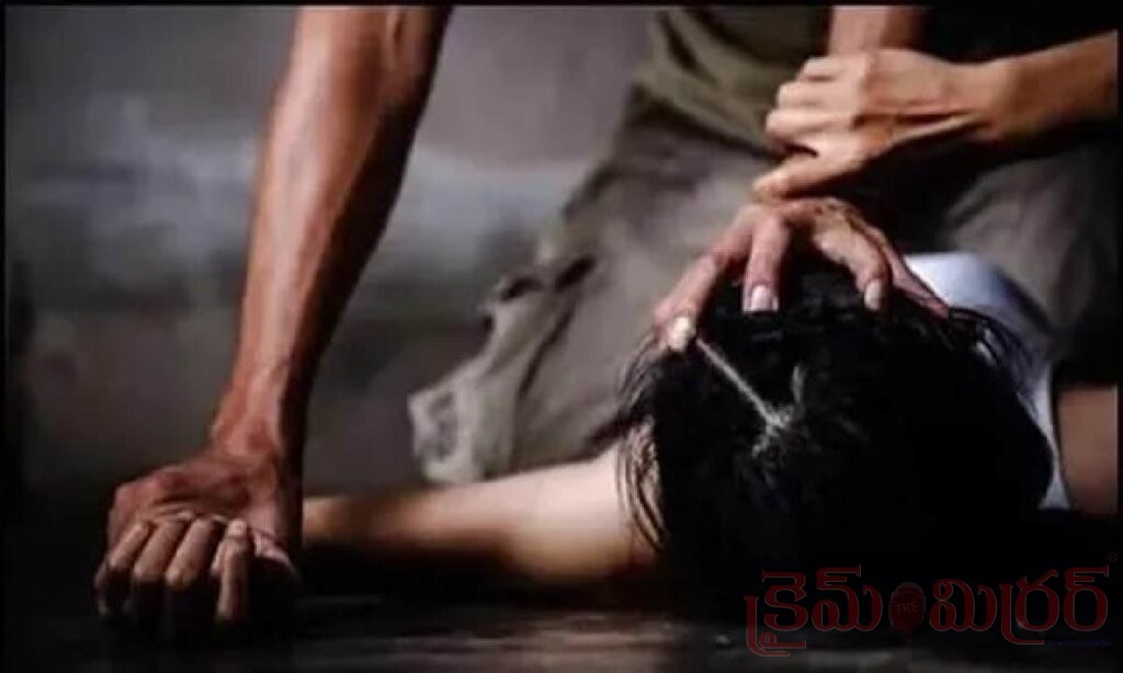 విజయవాడలో దారుణం.. ఒంటరి మహిళపై ఐదుగురు యువకుల అత్యాచారం