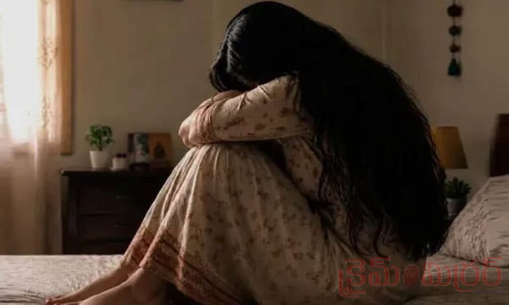 హనీమూన్లో దారుణం.. పీరియడ్స్ వచ్చాయని భార్యపై భర్త దాడి!