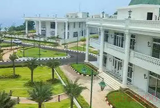 రుషికొండ భవనాలను ఏం చేద్దాం...?
