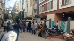 Youth commits suicide in Madhapur