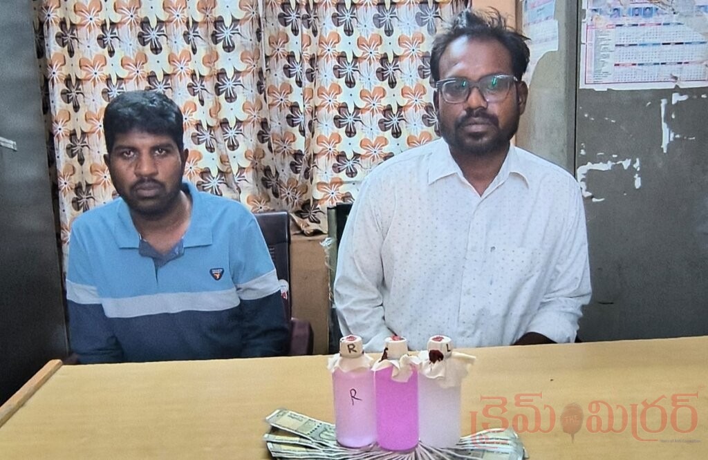 రూ.15 వేల లంచం.. ఏసీబీ వలలో నాంపల్లి ఆర్‌ఐ గోపరాజు