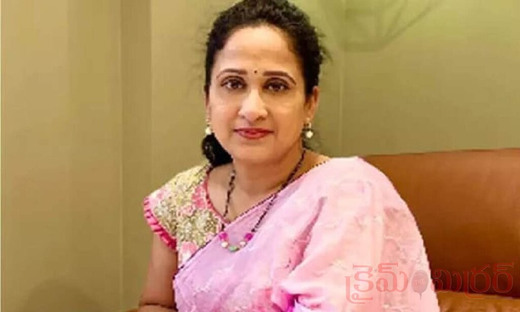 యూట్యూబర్ నందనకు మరోసారి పోలీసుల నోటీసులు… లండన్ ఉద్యోగం పేరుతో రూ.10.50 లక్షలు మోసం చేశారంటూ ఫిర్యాదు