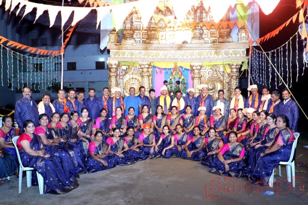 హయత్‌నగర్‌లో వైభవంగా గణనాథుడి శోభాయాత్ర