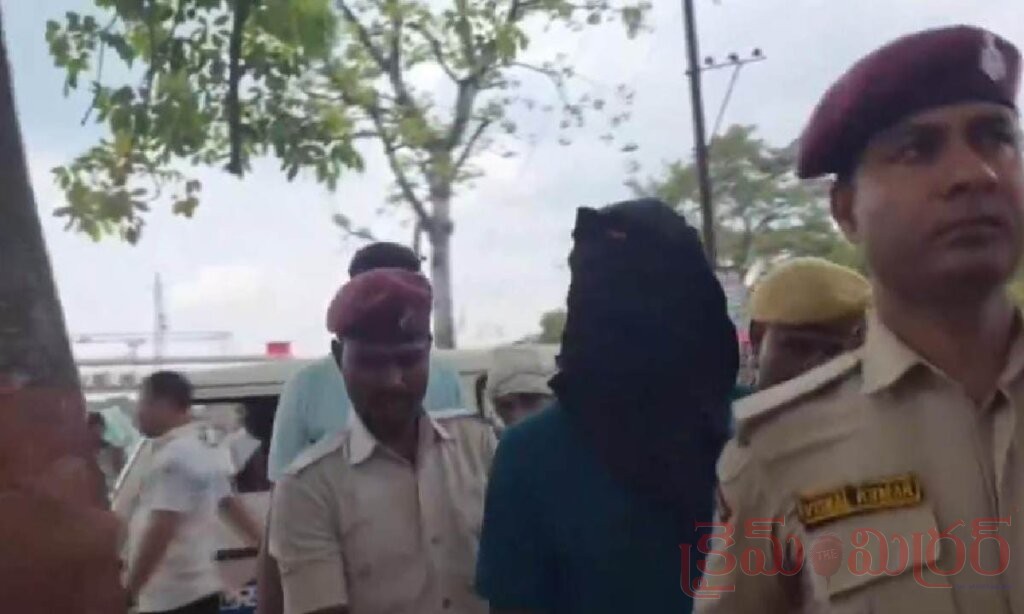 రైల్లో నుండి యువకుడిని తోసి హత్య చేసిన కిల్లర్ అరెస్ట్