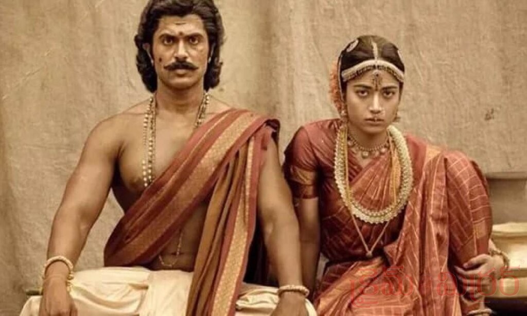 విజయ్ దేవరకొండ ఫ్యాన్స్‌కు వరుస ట్రీట్స్.. రెండు సినిమాలతో ఫుల్ బిజీ!