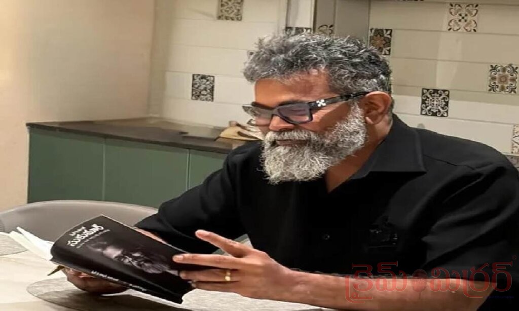 సుకుమార్ స్క్రీన్ప్లే మ్యాజిక్పై ప్రత్యేక పుస్తకం.. ‘స్క్రీన్ప్లే మాస్టర్’గా విశ్లేషణ