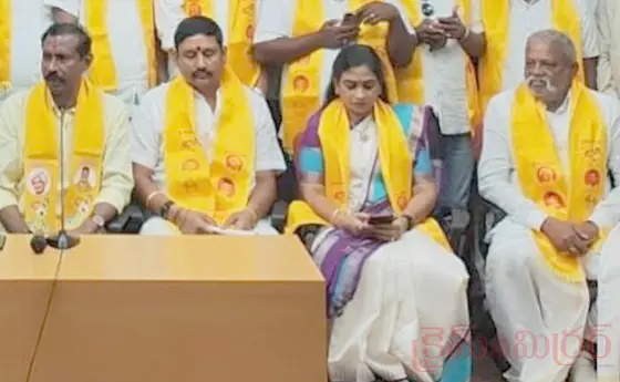 వైసీపీకి షాక్...! టీడీపీలో చేరిన మాజీ ఎమ్మెల్యే అప్ప‌ల‌నాయుడు...