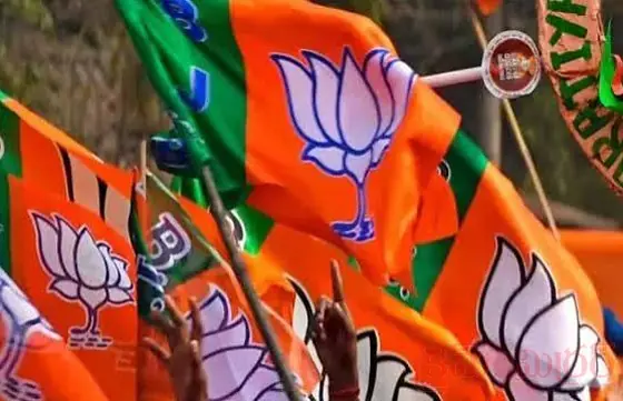 కర్ణాటకలో కాంగ్రెస్ కు షాక్...! బీజేపీ-జేడీఎస్ కూట‌మి క్లీన్‌స్వీప్‌...