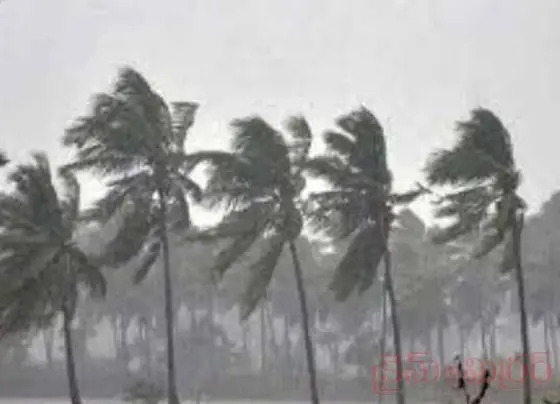 దూసుకొస్తున్న మహా విపత్తు...! ఏపీ తీరం వైపు ప్రచండ తుఫాన్ ...