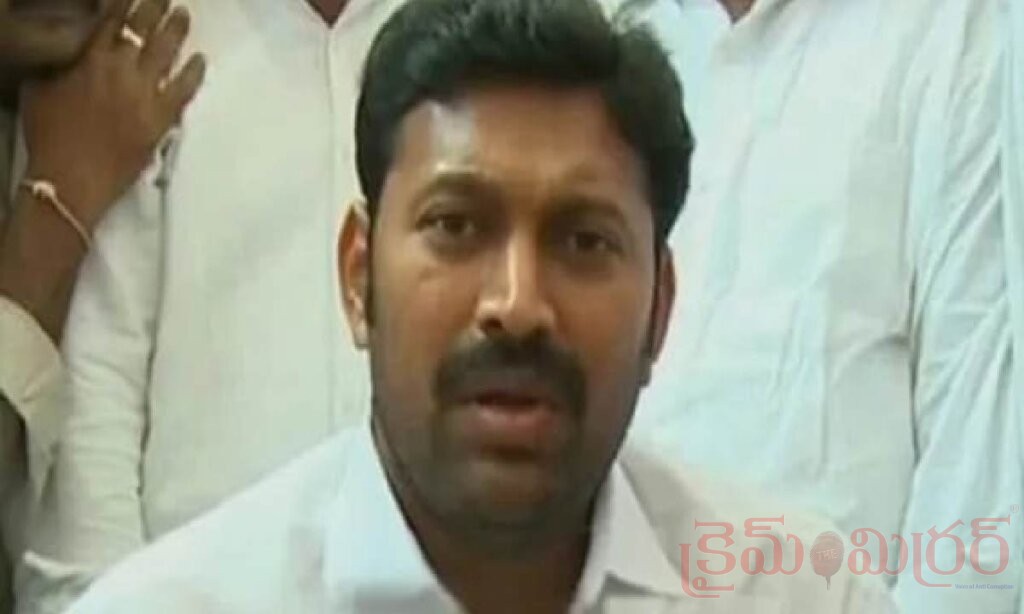 పులివెందులలో ఉద్రిక్తత.. వైఎస్ అవినాశ్ రెడ్డి ఇంటికి పోలీసుల నోటీసులు!