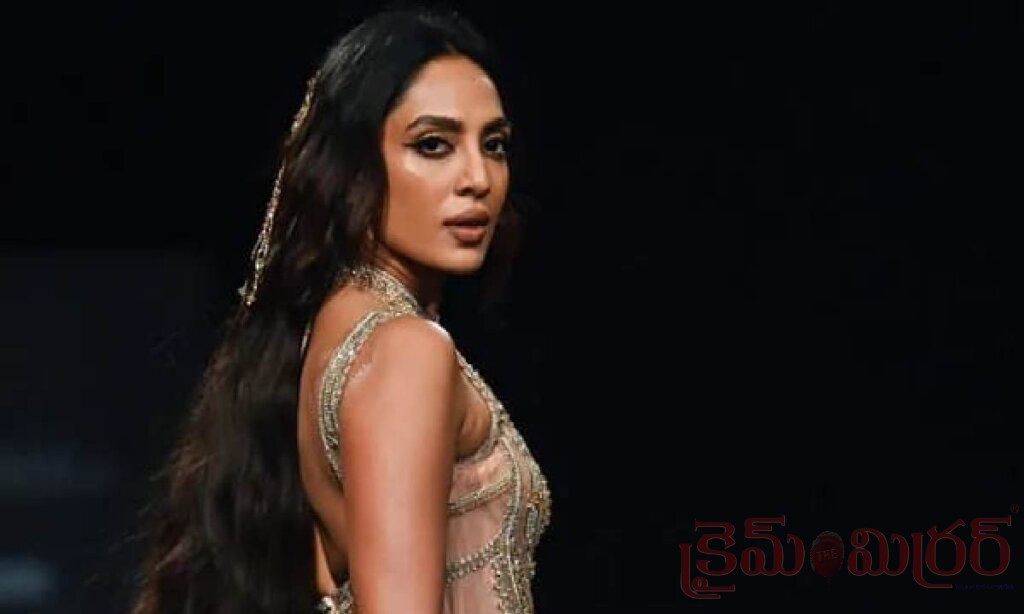 శోభితా ధూళిపాళ మనసులో మాట.. మాతృత్వంపై తొలిసారి ఆసక్తికర వ్యాఖ్యలు!